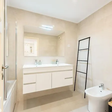 Charming Bright In Anjos Apartamento