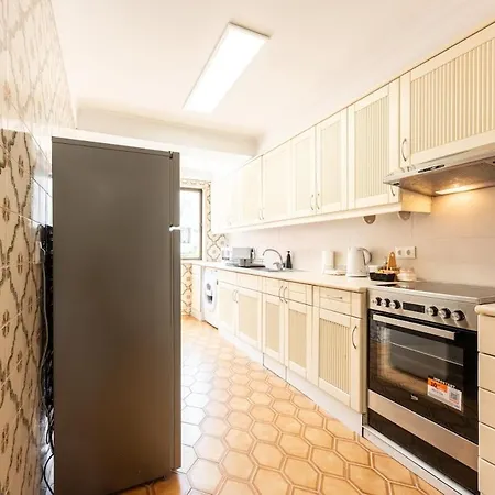 Charming Bright In Anjos Apartamento